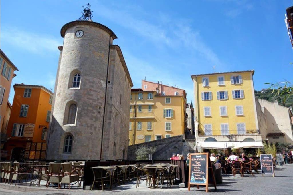 Studio Port De Hyeres Proche Des Plages Экстерьер фото