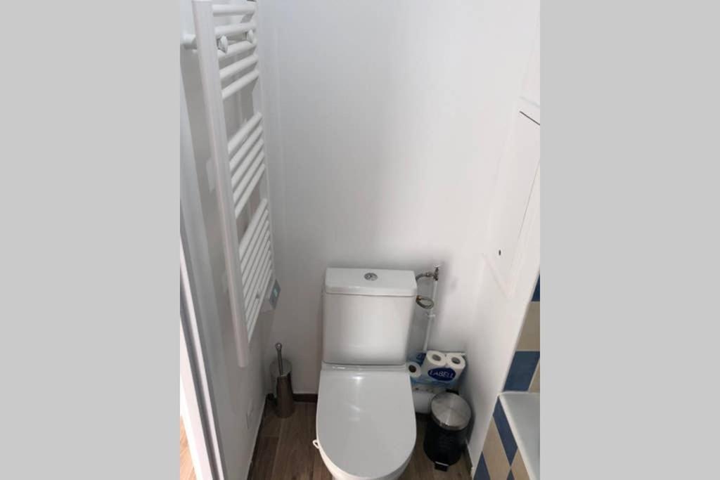 Studio Port De Hyeres Proche Des Plages Экстерьер фото